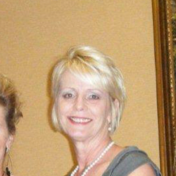 Profile Picture of Marg Derise (@mderise) on Poshmark