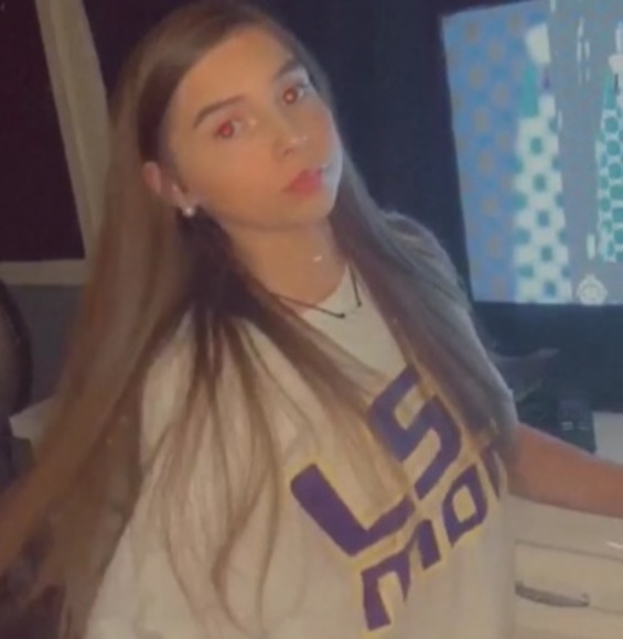 Profile Picture of Aleigha Hanchett (@ykaleigha7) on Poshmark