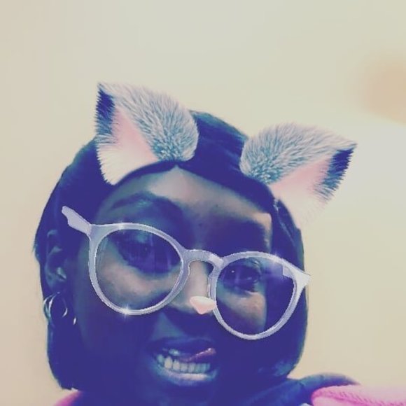 Profile Picture of Taneca Burleson (@tanecaburleson) on Poshmark