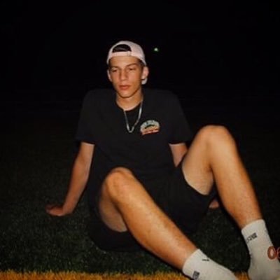 Profile Picture of Andrew Hoff (@AndrewHoff11) on Twitter