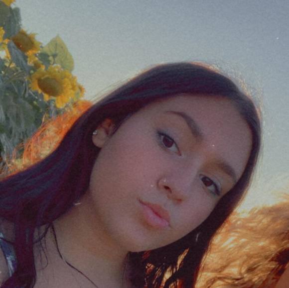 Jada Tricome - Poshmark Profile Picture of Jada Tricome (@jadatricome) on Poshmark