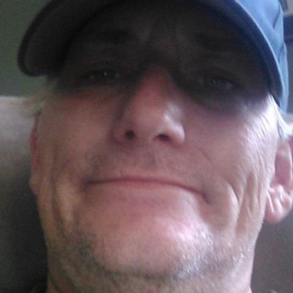 Bradley Saunders - Poshmark Profile Picture of Bradley Saunders (@bhsaunders1972) on Poshmark