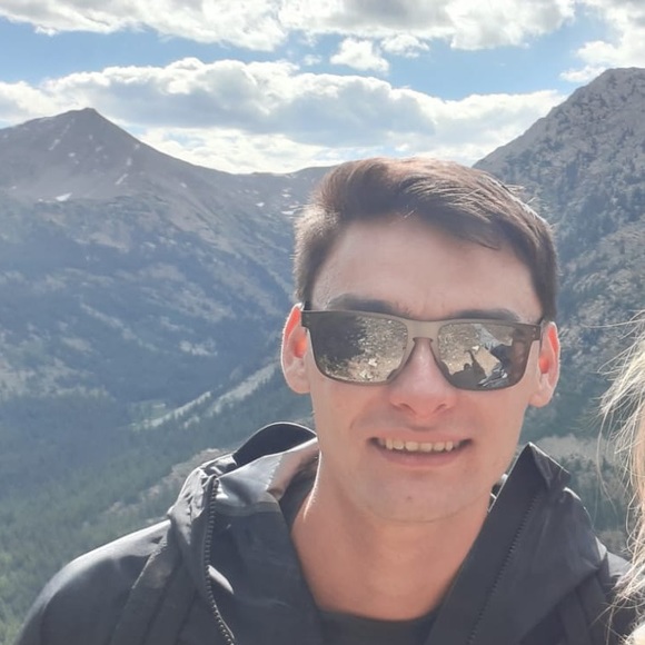 Profile Picture of Nicholas Namba (@nnamba1994) on Poshmark