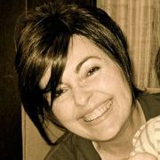 Profile Picture of Stephanie Bates (@esselbee) on Pinterest