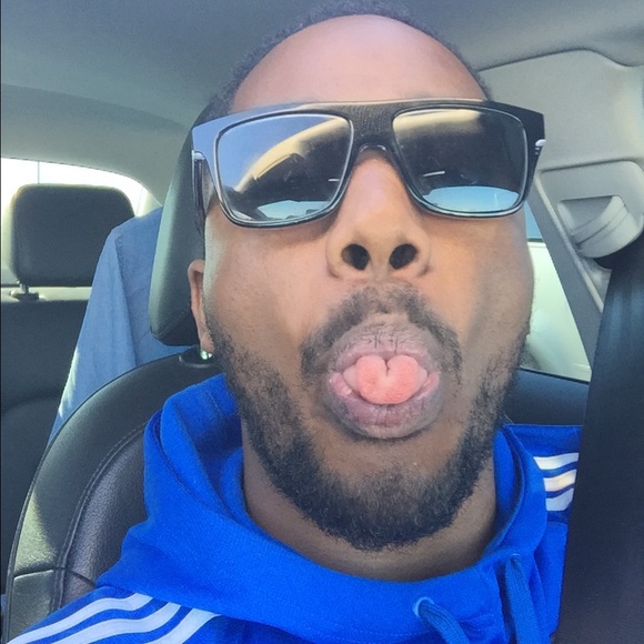 Brent Young - Poshmark Profile Picture of Brent Young (@brentyoung89) on Poshmark