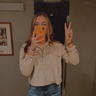 Profile Picture of Jo (@josie__knapp) on Twitter