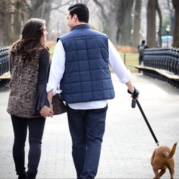 Profile Picture of Kevin Kahn (@krk02114) on Poshmark