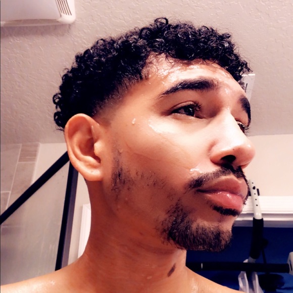 Profile Picture of Andrew Charles (@andrew_charles) on Poshmark