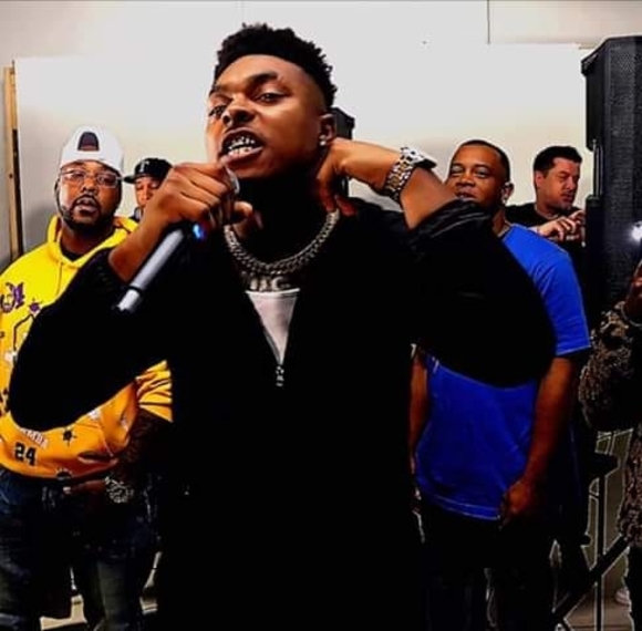 Randarius Sims - Poshmark Profile Picture of Randarius Sims (@simsrandarius) on Poshmark