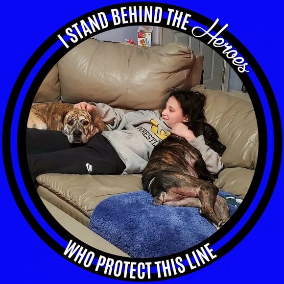 Profile Picture of Mandy Mason (@mandymason09) on Poshmark