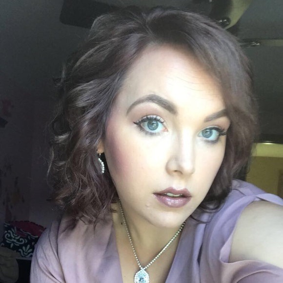 Profile Picture of Morgan Desko (@morgandesko16) on Poshmark