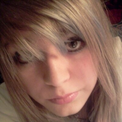 Profile Picture of Rita Stevenson (@Hoodieninja123) on Twitter