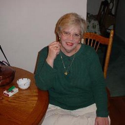Profile Picture of Angela Andersen (@ander3353) on Twitter