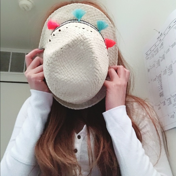 Profile Picture of Hyunjung Kim (@babybery1980) on Poshmark