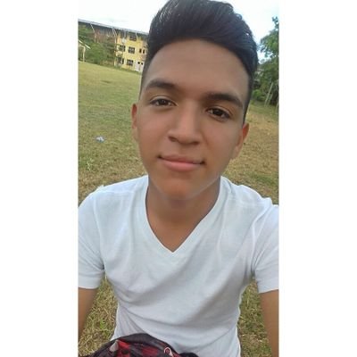 Profile Picture of Jason Paredes (@jasonparedes009) on Twitter