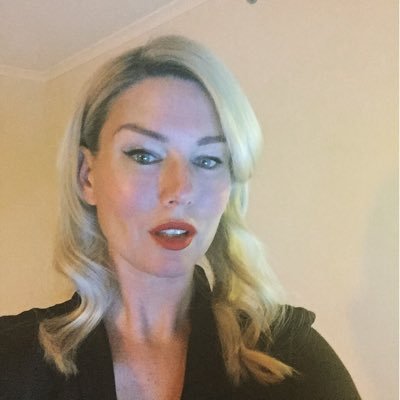 Profile Picture of Elaine Stead (@ElaineStead) on Twitter