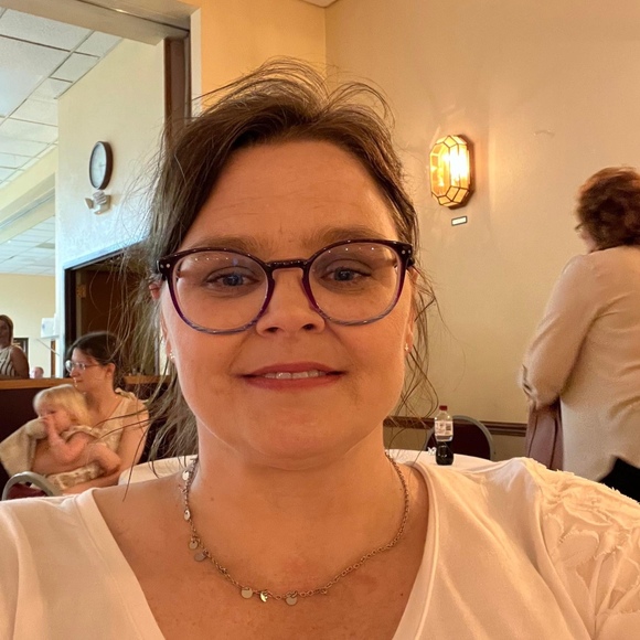 Profile Picture of Janet Tackett (@janet_tackett) on Poshmark