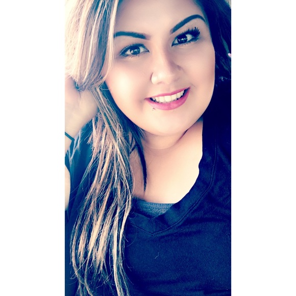 Profile Picture of Jacqueline M (@queeenjayy) on Poshmark