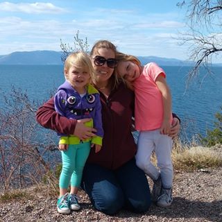 Profile Picture of Lora Bauserman (@lora.munn) on Facebook