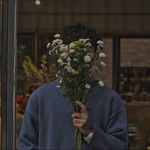 Profile Picture of 🤍 Be Amon& the flowers be a rose 🤍Amon& the thorns be a rose (@nfy.52) on Instagram