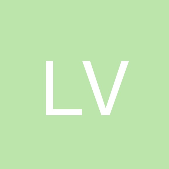 Profile Picture of Leo Vera (@leovera912) on Poshmark