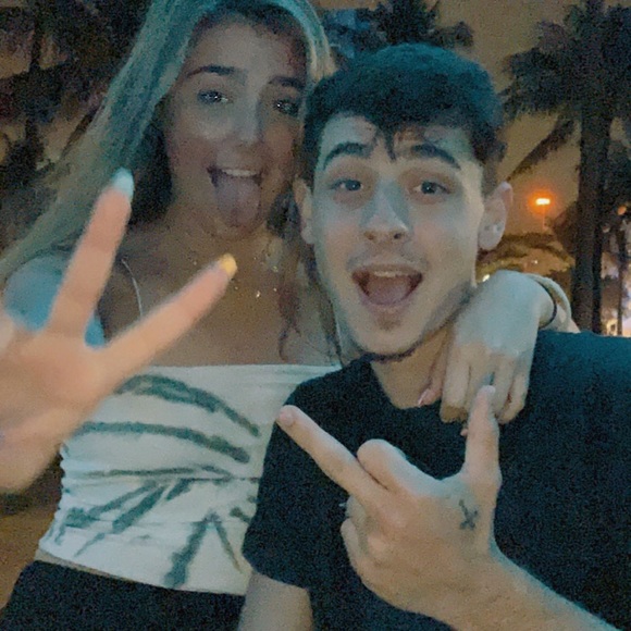 Profile Picture of Allan Baumstark (@allan717) on Poshmark