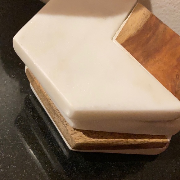 Profile Picture of Hugo Silveira (@hugosilveira) on Poshmark