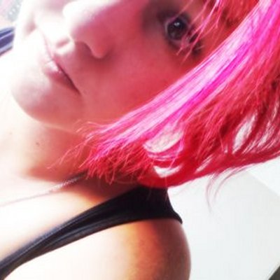 Profile Picture of Lea Weyer (@L__Weyer) on Twitter