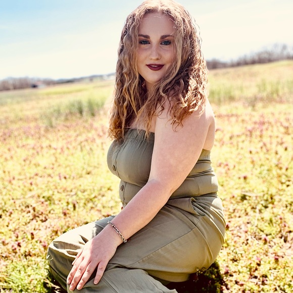 Profile Picture of Amy Mcnabb (@amcnabb5129) on Poshmark