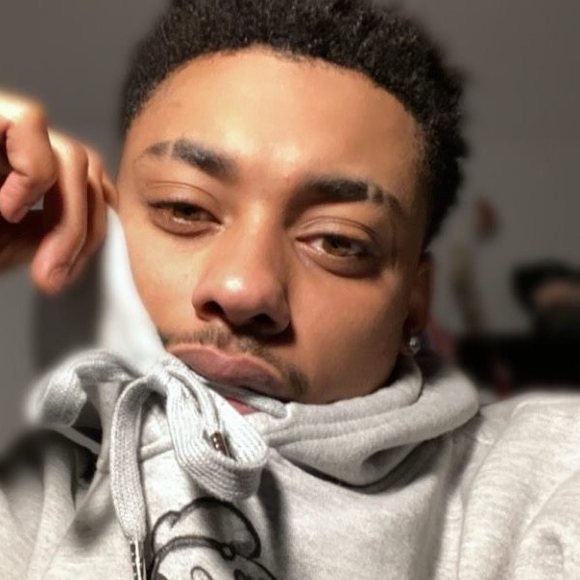 Profile Picture of Alexander Scott (@scottyrico2123) on Poshmark