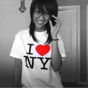 Profile Picture of Chloe Reyes (@chloerey) on Myspace