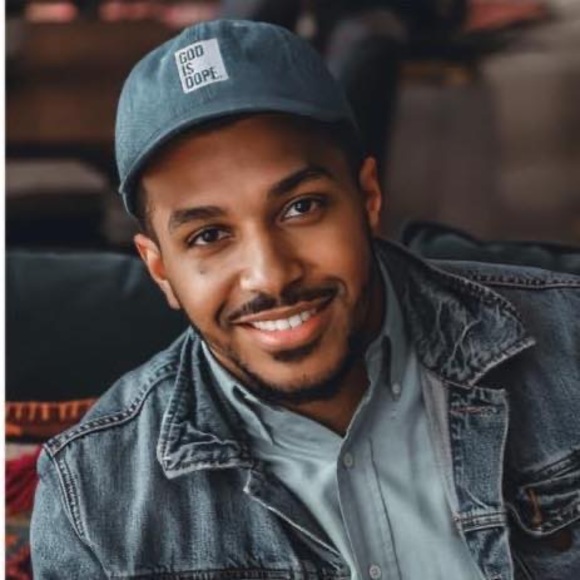Profile Picture of Randall Barnes (@h713t) on Poshmark