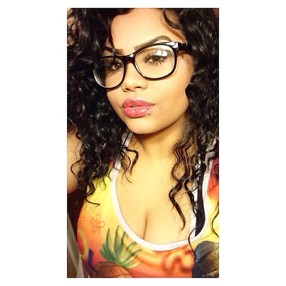 Profile Picture of Ashley Arevalo (@lorainea) on Poshmark