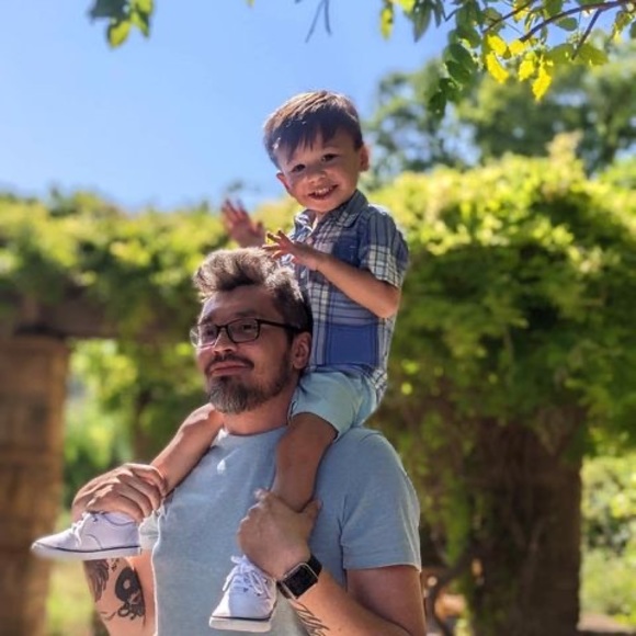 Profile Picture of Lisa Day (@lisamchenryday) on Poshmark