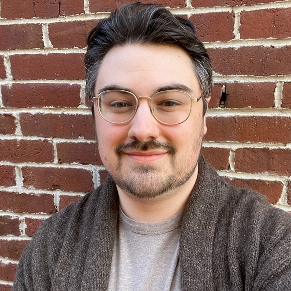 Profile Picture of Alex Cilley (@alexcilley) on Poshmark