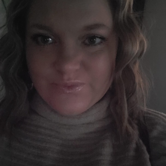 Profile Picture of Necia Majcher story (@necia_14) on Poshmark