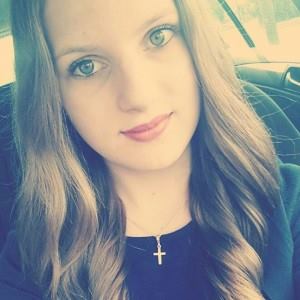 Profile Picture of Evelyn Earnest (@Evelyn-Earnest) on Facebook