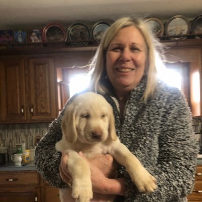 Profile Picture of Pam Robbins (@PamRobb95187168) on Twitter