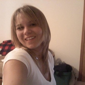 Profile Picture of Barbara Faria (@babs1220) on Myspace