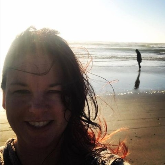 Profile Picture of Stephene Swift (@stepheneswift) on Poshmark