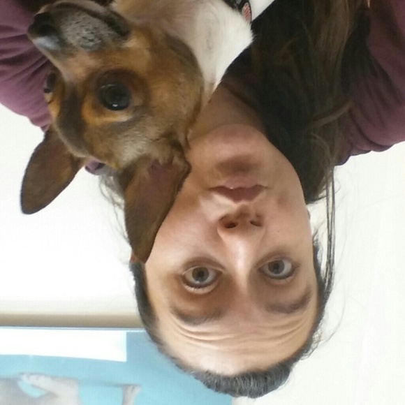 Profile Picture of Samantha Dalessandro (@samantha_dale) on Poshmark