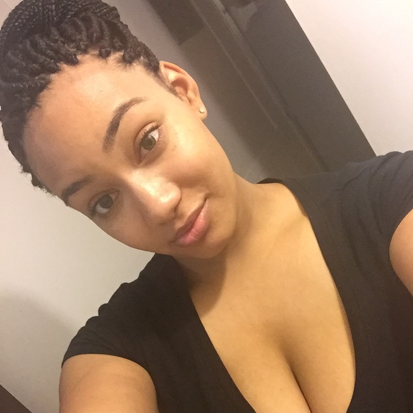 Profile Picture of Katrina Pirone (@katrina2312) on Poshmark