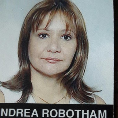 Profile Picture of }{Andy}{ (@AndreaRobotham) on Twitter