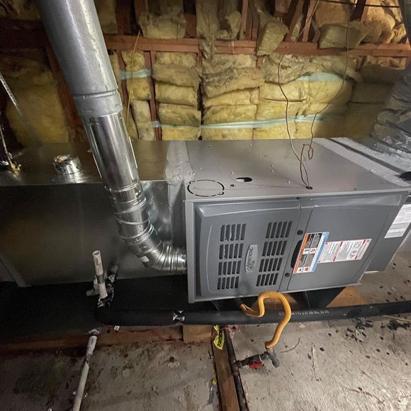 Profile Picture of Kristian alvarado Mendoza (@8327286734) on Poshmark