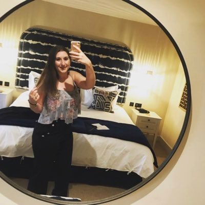 Profile Picture of Rebecca Bradley (@Beckoo312) on Twitter