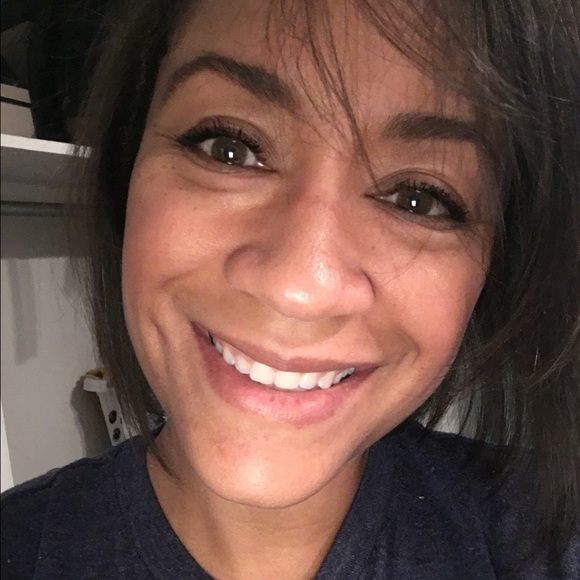 Profile Picture of Tricia James (@sassytlj) on Poshmark