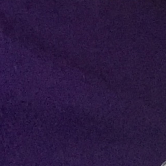 Laci Hassloch - Poshmark Profile Picture of Laci Hassloch (@lhassloch) on Poshmark