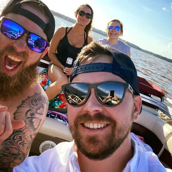 Profile Picture of Brian Barlow (@bbarlow1990) on Poshmark