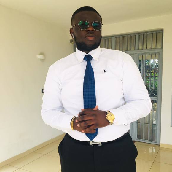 Profile Picture of Moîse Bosenge (@mbosenge) on Poshmark