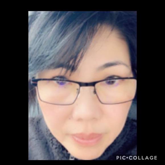 Profile Picture of Susan Capili (@capili2) on Poshmark